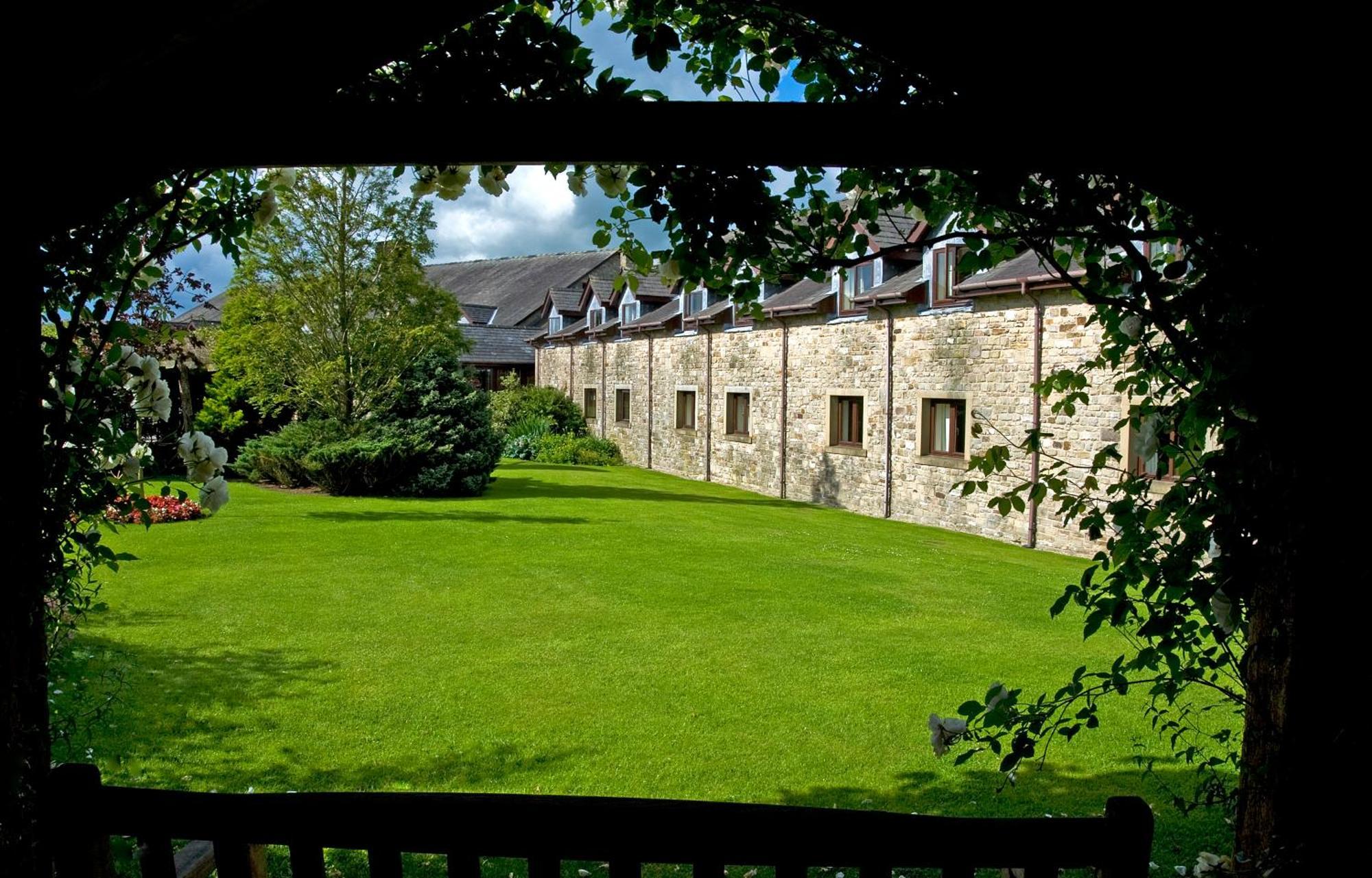 Garstang Country Hotel & Golf, Sure Hotel Collection Екстериор снимка